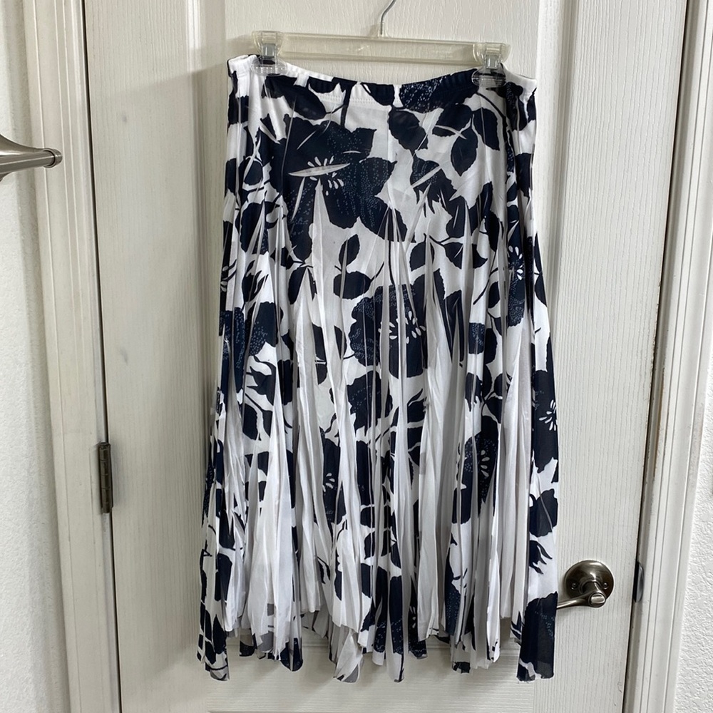 Large Maurices Skirt